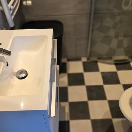 Дом отдыха Centrally Located Townhouse In Quiet Surroundings