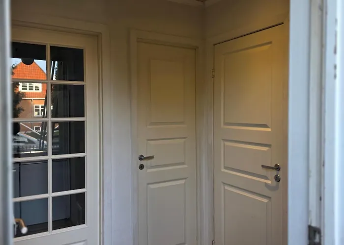 Centrally Located Townhouse In Quiet Surroundings Esbjerg