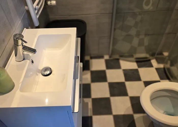 Сasa de vacaciones Centrally Located Townhouse In Quiet Surroundings