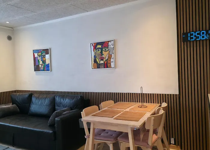 Centrally Located Townhouse In Quiet Surroundings Сasa de vacaciones *